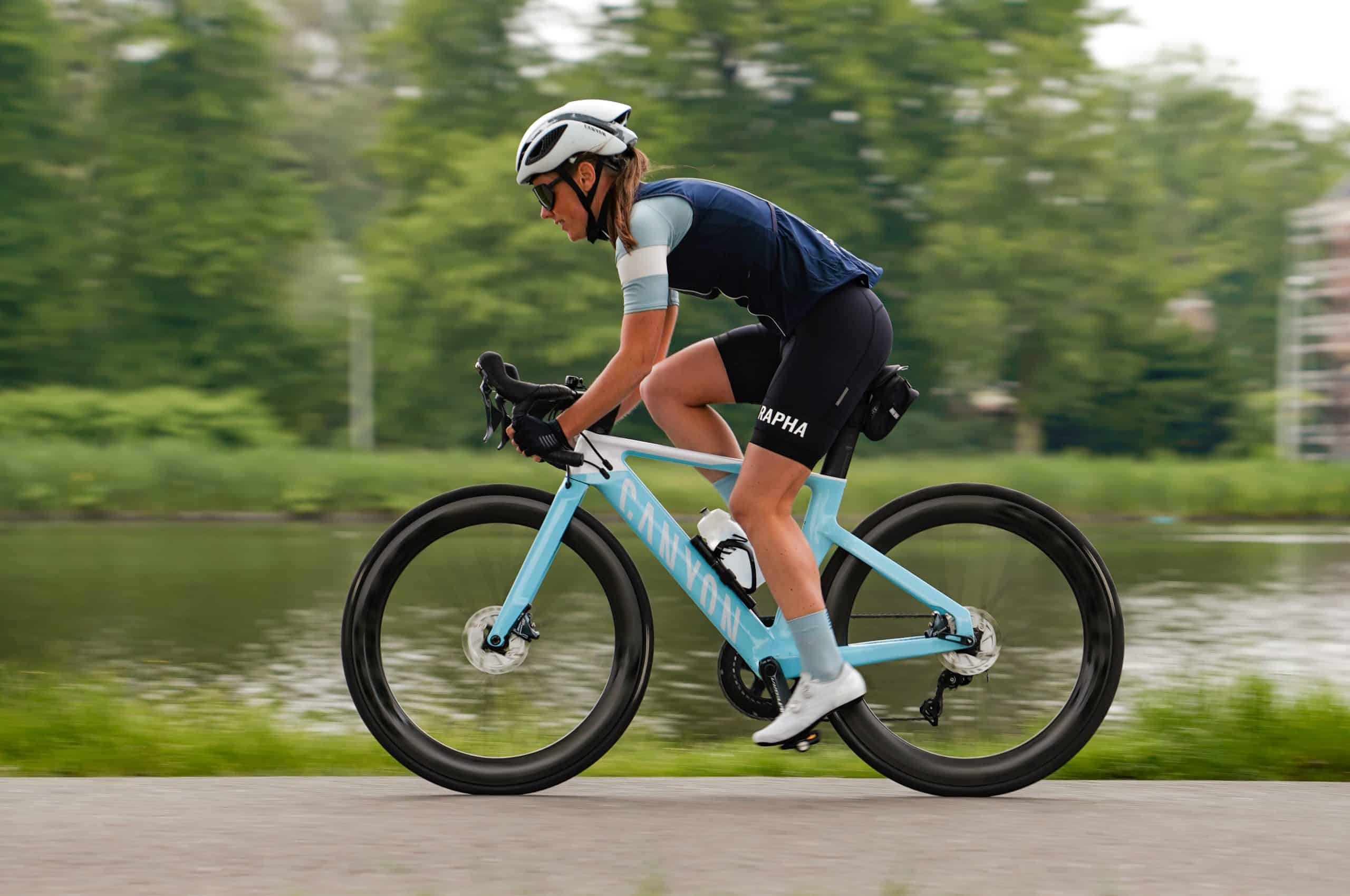 REVIEW CANYON Aeroad CF SL 7 WMN DISC - Suzanne Brummel